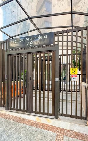 Apartamento à venda com 146m², 3 quartos e 3 vagas Apartamento à venda com 146m², 3 quartos e 3 vagasFachada