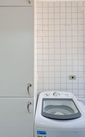 Apartamento à venda com 146m², 3 quartos e 3 vagas Apartamento à venda com 146m², 3 quartos e 3 vagasÁrea de Serviço