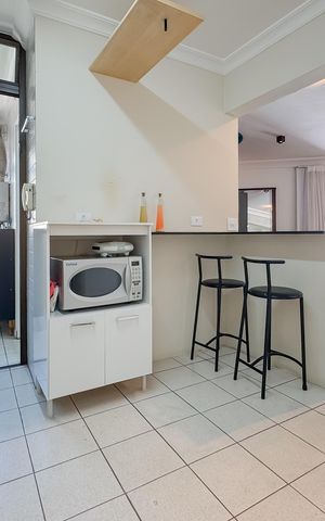 Apartamento à venda com 146m², 3 quartos e 3 vagas Apartamento à venda com 146m², 3 quartos e 3 vagasCozinha