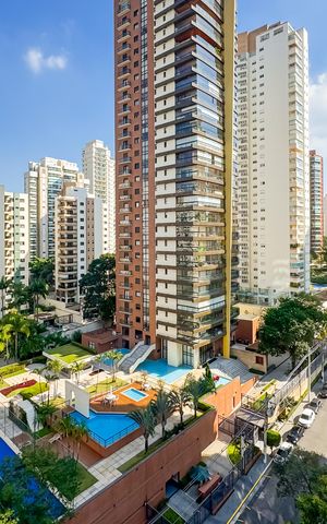 Apartamento à venda com 146m², 3 quartos e 3 vagas Apartamento à venda com 146m², 3 quartos e 3 vagasVista da Varanda