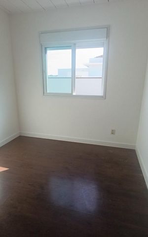 Casa de condomínio para alugar com 234m², 3 quartos e 4 vagas