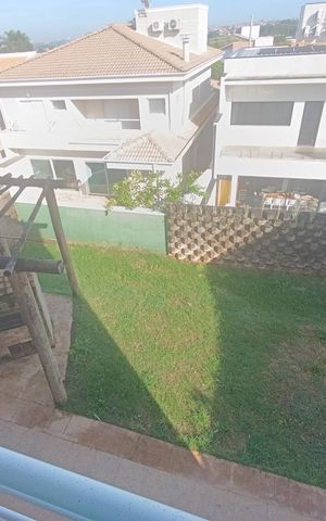 Casa de condomínio para alugar com 234m², 3 quartos e 4 vagas