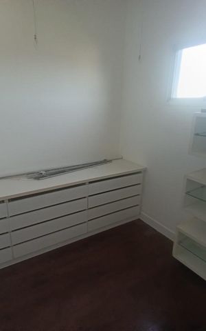 Casa de condomínio para alugar com 234m², 3 quartos e 4 vagas