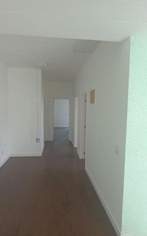 Casa de condomínio para alugar com 234m², 3 quartos e 4 vagas