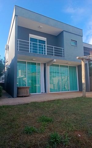 Casa de condomínio para alugar com 234m², 3 quartos e 4 vagas