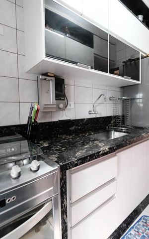 Apartamento à venda com 48m², 2 quartos e 1 vagaCozinha e Área de Serviço