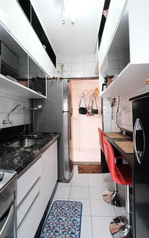 Apartamento à venda com 48m², 2 quartos e 1 vagaCozinha e Área de Serviço