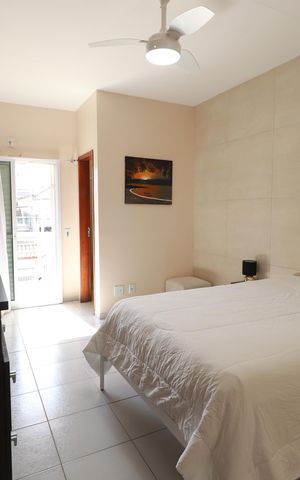 Casa à venda com 239m², 3 quartos e 3 vagasSuíte