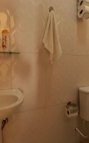 Casa à venda com 239m², 3 quartos e 3 vagasLavabo