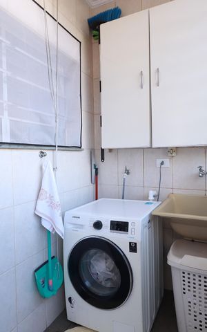 Casa à venda com 239m², 3 quartos e 3 vagasÁrea de Serviço