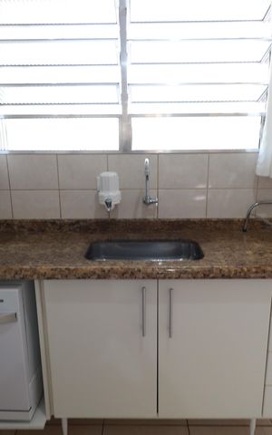 Casa à venda com 239m², 3 quartos e 3 vagasCozinha