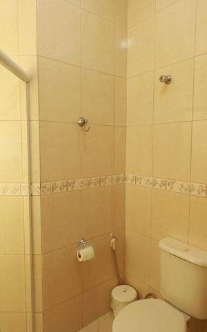 Casa à venda com 239m², 3 quartos e 3 vagasBanheiro Social
