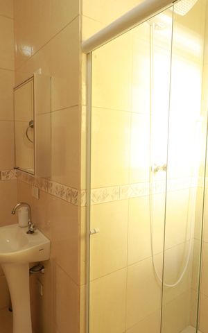 Casa à venda com 239m², 3 quartos e 3 vagasBanheiro Social
