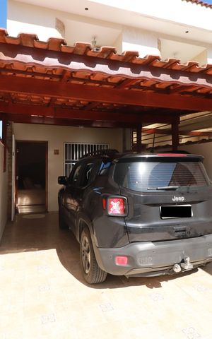 Casa à venda com 239m², 3 quartos e 3 vagasGaragem