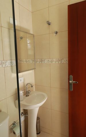 Casa à venda com 239m², 3 quartos e 3 vagasBanheiro da Suíte