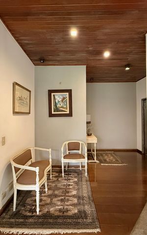Apartamento à venda com 270m², 3 quartos e 4 vagas Apartamento à venda com 270m², 3 quartos e 4 vagasÁrea comum
