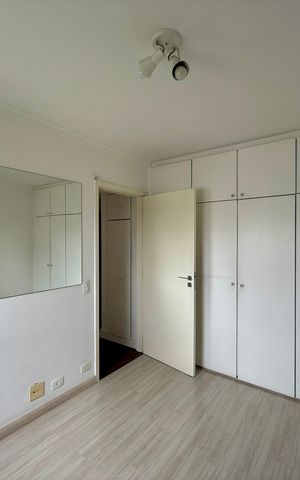 Apartamento à venda com 270m², 3 quartos e 4 vagas Apartamento à venda com 270m², 3 quartos e 4 vagasQuarto 1