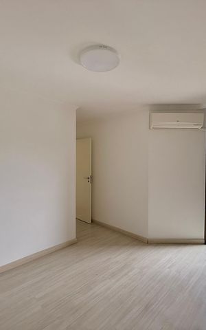 Apartamento à venda com 270m², 3 quartos e 4 vagas Apartamento à venda com 270m², 3 quartos e 4 vagasSuíte