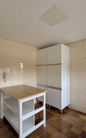 Apartamento à venda com 270m², 3 quartos e 4 vagas Apartamento à venda com 270m², 3 quartos e 4 vagasCozinha