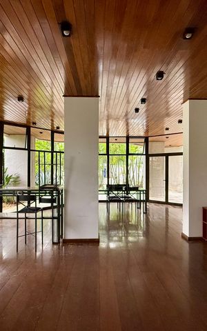 Apartamento à venda com 270m², 3 quartos e 4 vagas Apartamento à venda com 270m², 3 quartos e 4 vagasÁrea comum