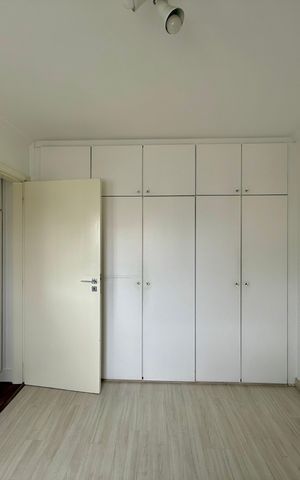 Apartamento à venda com 270m², 3 quartos e 4 vagas Apartamento à venda com 270m², 3 quartos e 4 vagasQuarto 1