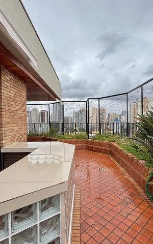 Apartamento à venda com 270m², 3 quartos e 4 vagas Apartamento à venda com 270m², 3 quartos e 4 vagasÁrea comum