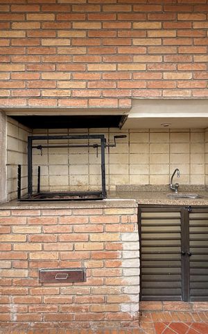 Apartamento à venda com 270m², 3 quartos e 4 vagas Apartamento à venda com 270m², 3 quartos e 4 vagasÁrea comum