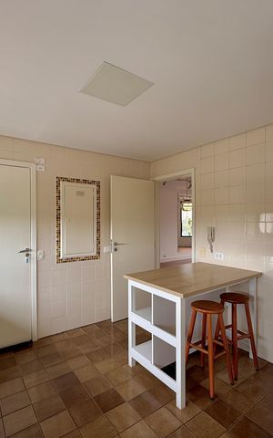 Apartamento à venda com 270m², 3 quartos e 4 vagas Apartamento à venda com 270m², 3 quartos e 4 vagasCozinha