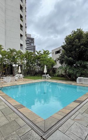 Apartamento à venda com 270m², 3 quartos e 4 vagas Apartamento à venda com 270m², 3 quartos e 4 vagasÁrea comum