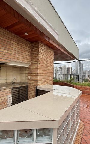 Apartamento à venda com 270m², 3 quartos e 4 vagas Apartamento à venda com 270m², 3 quartos e 4 vagasÁrea comum
