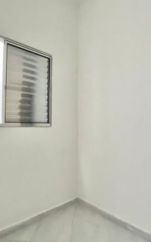 Casa à venda com 100m², 2 quartos e 2 vagas Casa à venda com 100m², 2 quartos e 2 vagasQuarto 2