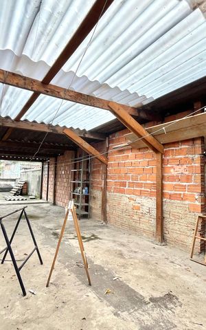 Casa à venda com 100m², 2 quartos e 2 vagas Casa à venda com 100m², 2 quartos e 2 vagasTerraço