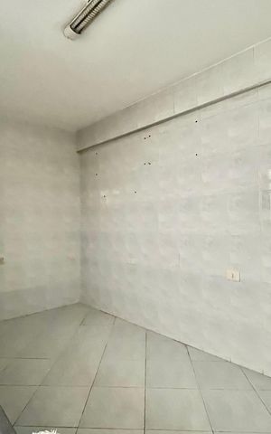 Casa à venda com 100m², 2 quartos e 2 vagas Casa à venda com 100m², 2 quartos e 2 vagasCozinha