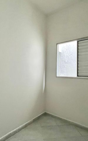 Casa à venda com 100m², 2 quartos e 2 vagas Casa à venda com 100m², 2 quartos e 2 vagasQuarto 2