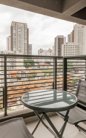 Studio para alugar com 26m², 1 quarto e sem vaga Studio para alugar com 26m², 1 quarto e sem vagaVaranda Studio