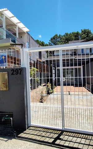 Casa para alugar com 140m², 3 quartos e 2 vagas Casa para alugar com 140m², 3 quartos e 2 vagasFachada