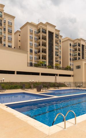 Apartamento à venda com 92m², 3 quartos e 2 vagas Apartamento à venda com 92m², 3 quartos e 2 vagasÁrea comum - Piscina