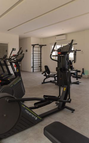 Apartamento à venda com 92m², 3 quartos e 2 vagas Apartamento à venda com 92m², 3 quartos e 2 vagasÁrea comum - Academia