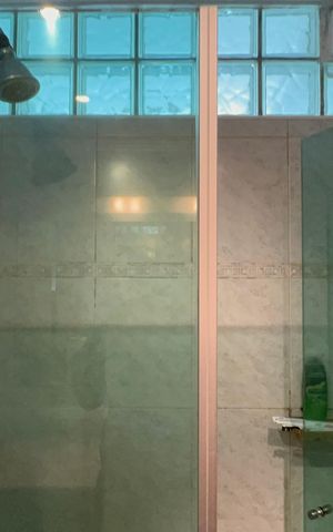 Apartamento à venda com 222m², 3 quartos e 2 vagas Apartamento à venda com 222m², 3 quartos e 2 vagasBanheiro da Suíte 1