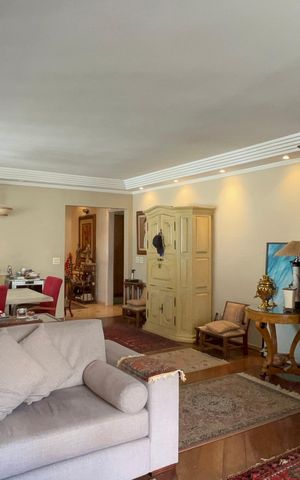 Apartamento à venda com 222m², 3 quartos e 2 vagas Apartamento à venda com 222m², 3 quartos e 2 vagasSala de TV
