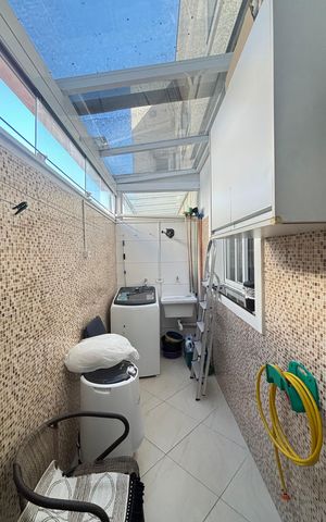 Apartamento à venda com 52m², 2 quartos e 1 vaga Apartamento à venda com 52m², 2 quartos e 1 vagaÁrea de Serviço