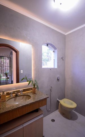 Casa à venda com 600m², 4 quartos e 3 vagas Casa à venda com 600m², 4 quartos e 3 vagasLavabo