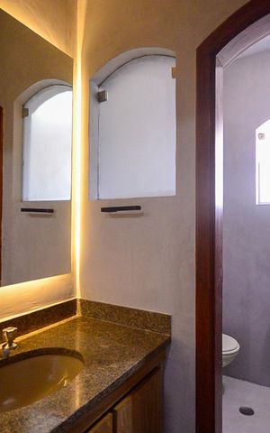 Casa à venda com 600m², 4 quartos e 3 vagas Casa à venda com 600m², 4 quartos e 3 vagasBanheiro Social
