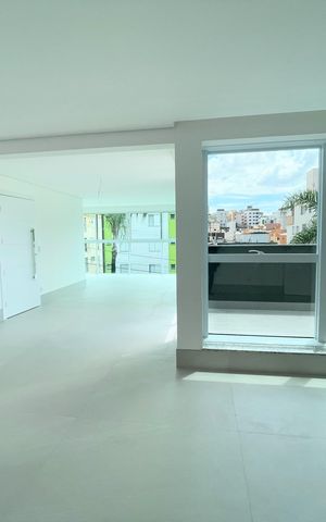 Apartamento à venda com 315m², 4 quartos e 4 vagasSala