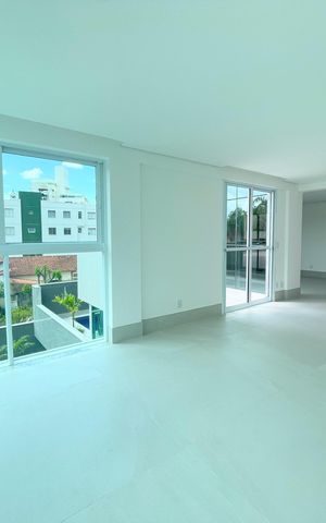 Apartamento à venda com 315m², 4 quartos e 4 vagasSala