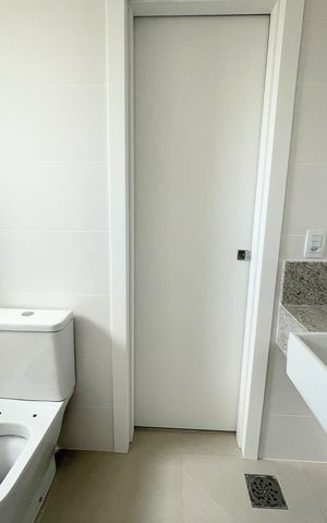 Apartamento à venda com 315m², 4 quartos e 4 vagasBanheiro semi-suíte