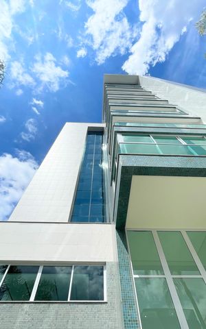 Apartamento à venda com 156m², 4 quartos e 4 vagasFachada