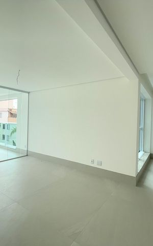 Apartamento à venda com 156m², 4 quartos e 4 vagasSala