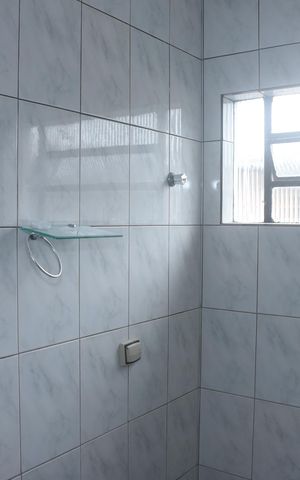 Casa para alugar com 130m², 3 quartos e 1 vagaBanheiro