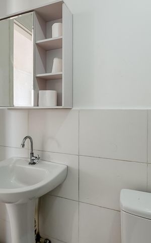 Apartamento à venda com 34m², 2 quartos e sem vaga Apartamento à venda com 34m², 2 quartos e sem vagaBanheiro